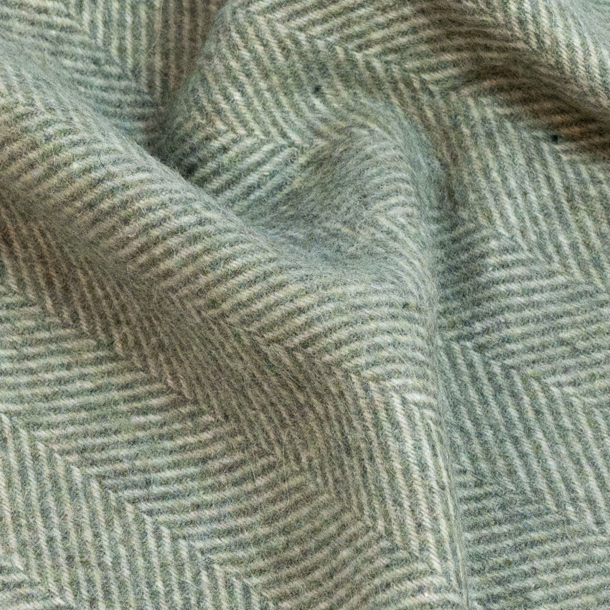 Natural Alpaca Wool Throw - Classic Fishbone